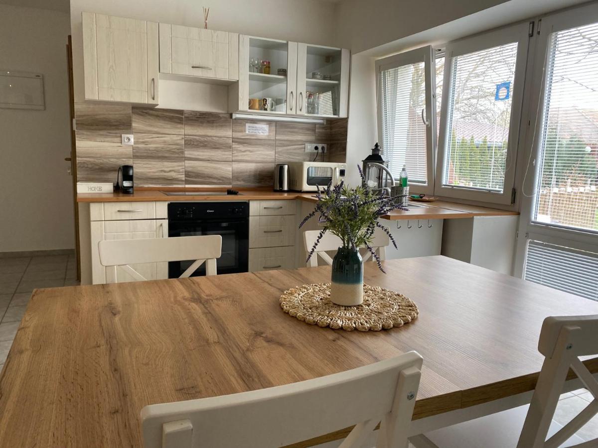 Statek U Krizu Apartment Stare Sedliste Luaran gambar