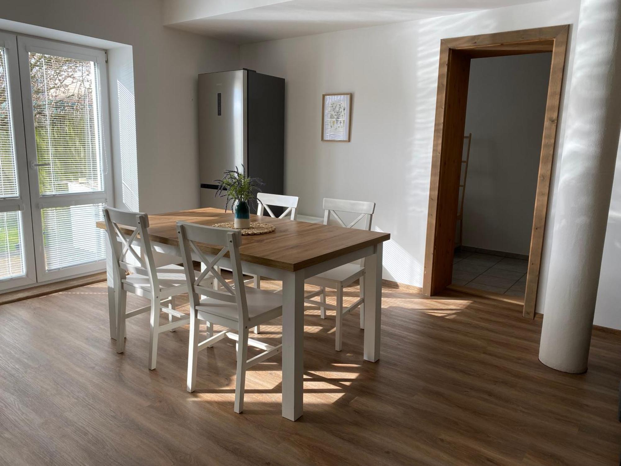 Statek U Krizu Apartment Stare Sedliste Luaran gambar